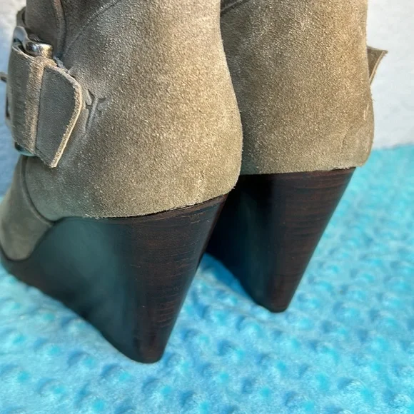 Frye Cece buckle wedge suede leather boots - Picture 6 of 11